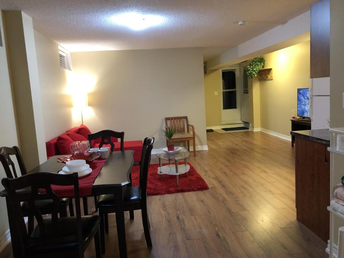 Spacious 2 Bedroom Guest Suite Toronto Kültér fotó