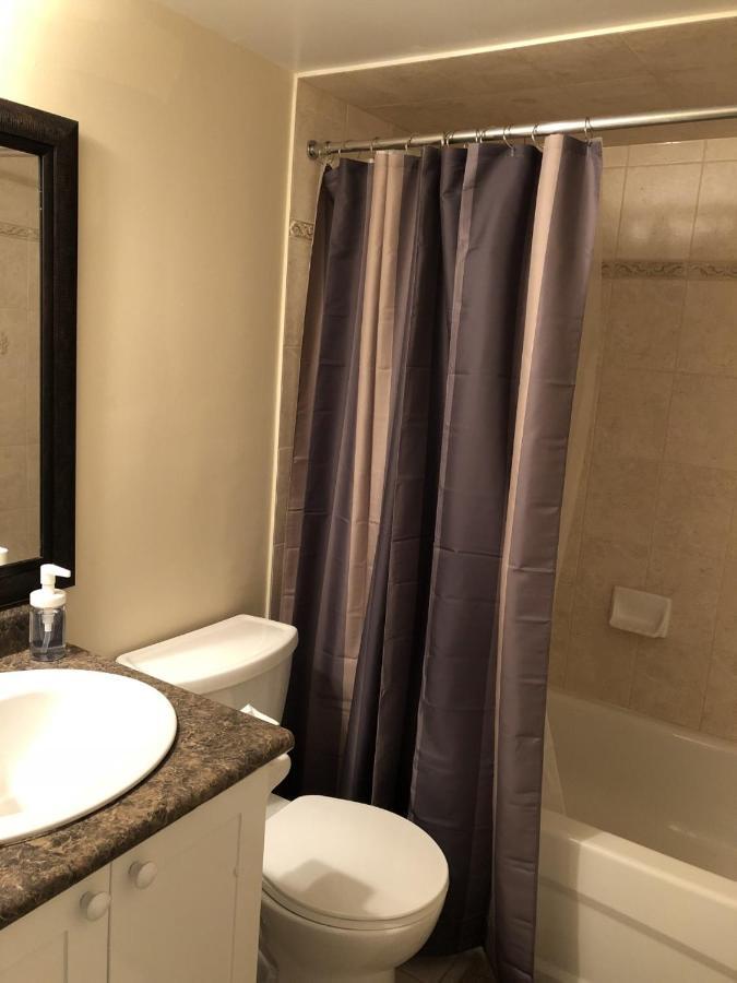 Spacious 2 Bedroom Guest Suite Toronto Kültér fotó