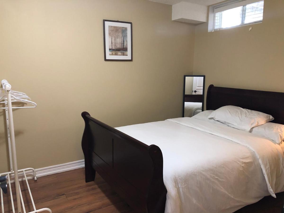 Spacious 2 Bedroom Guest Suite Toronto Kültér fotó