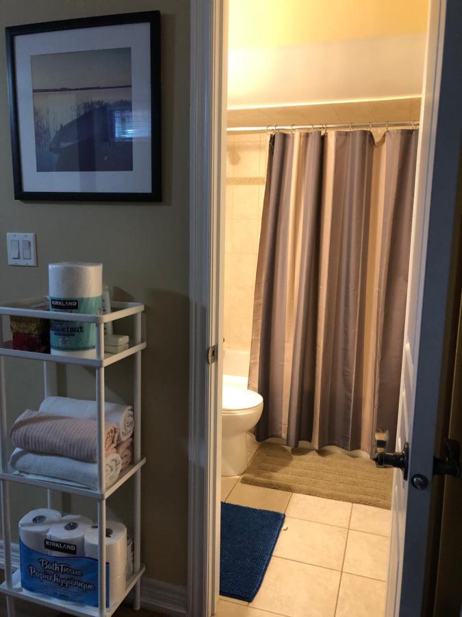 Spacious 2 Bedroom Guest Suite Toronto Kültér fotó
