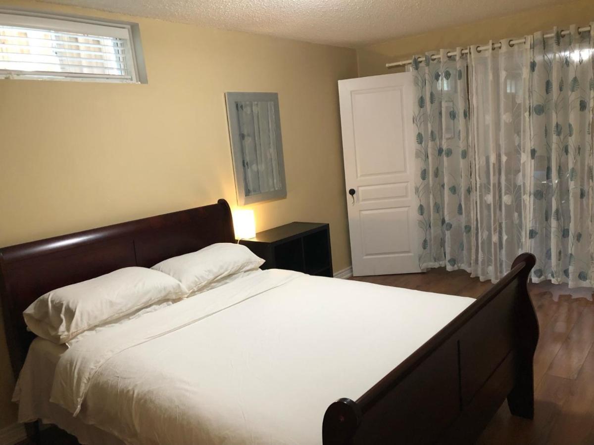 Spacious 2 Bedroom Guest Suite Toronto Kültér fotó